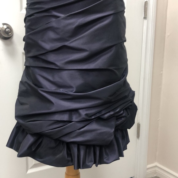 Elegant short evening dress - Picture 3 of 3